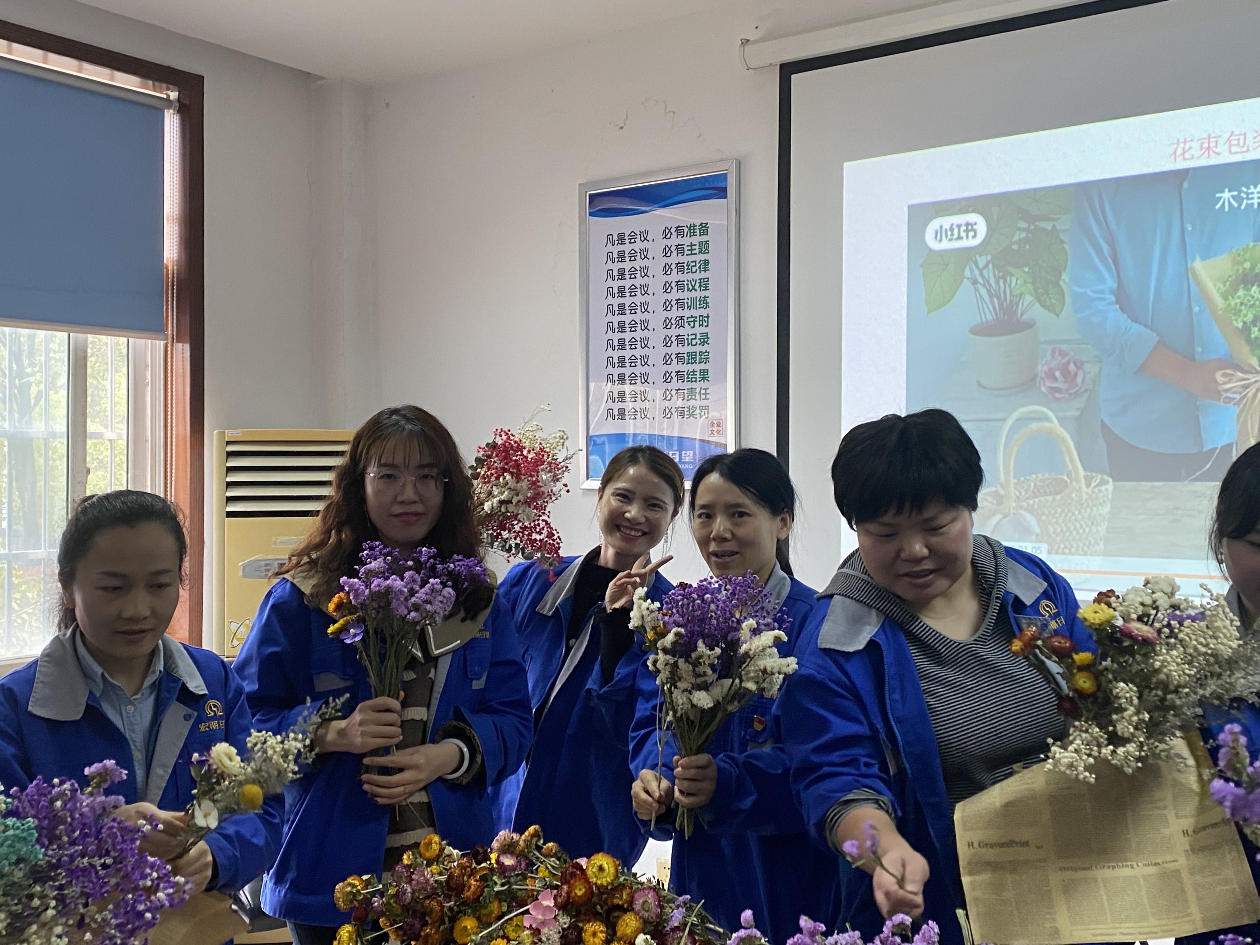 乐动游戏网·(中国)官方网站,宏明日望,株洲电子科技,湖南电容器,株洲电容器,电容器